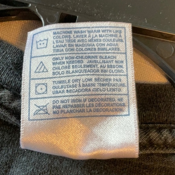 Hendrix Black Graphic Tee - Picture 5 of 5